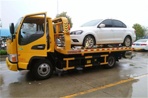 蕉城附近拖车救援24小时服务热线